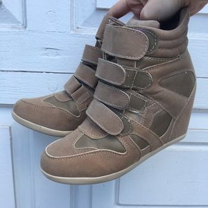 Sneaker Wedges